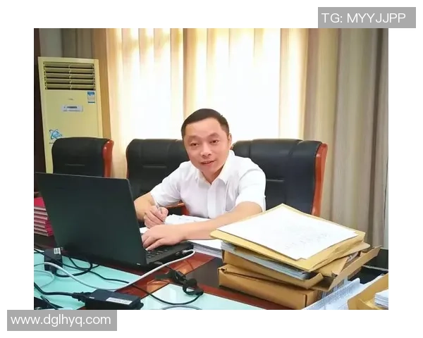 李军专访：从青涩少年到篮球传奇的奋斗与成长历程回顾